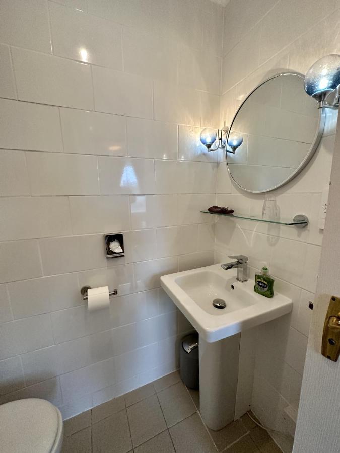 טנבי Sunny Bank Guest House מראה חיצוני תמונה